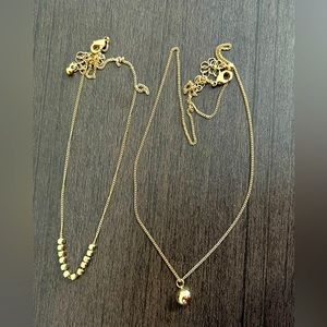 Delicate necklace set